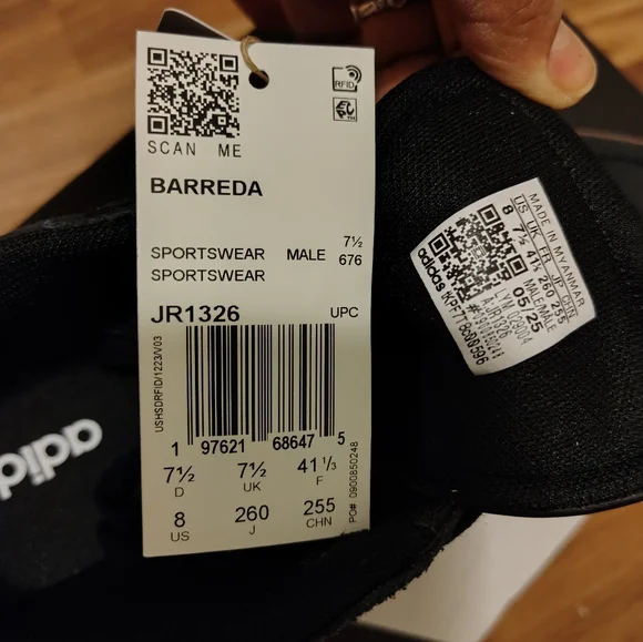 🖤 Adidas Sneakers – Black & Green | Size 8 | NWT - Picture 7 of 7